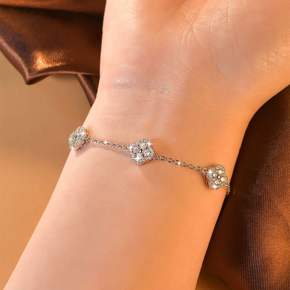 Bracelet fleur quatre feuilles