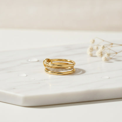 Bague en Acier Inoxydable Étanche avec Strass - Bijou Tendance pour Femme et Fille