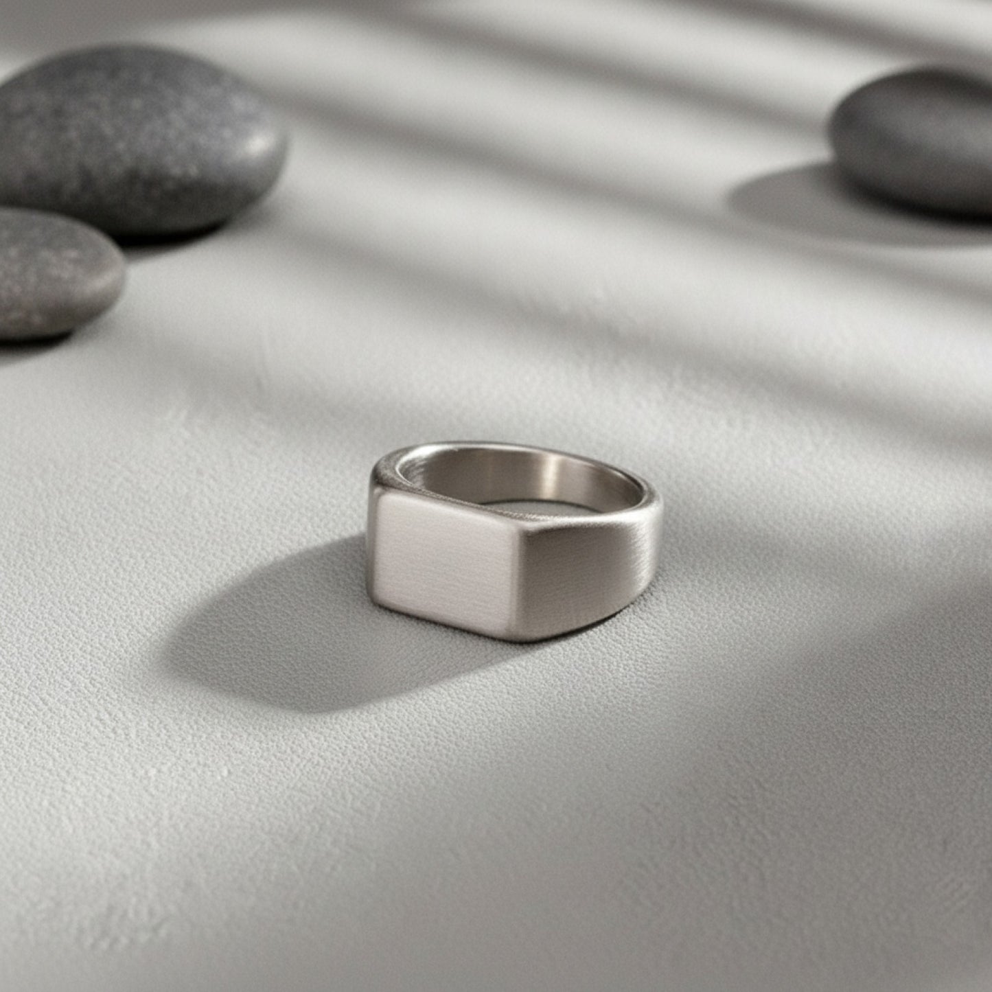 Bague Unisexe Rectangulaire en Acier Titane - Style Minimaliste et Tendance