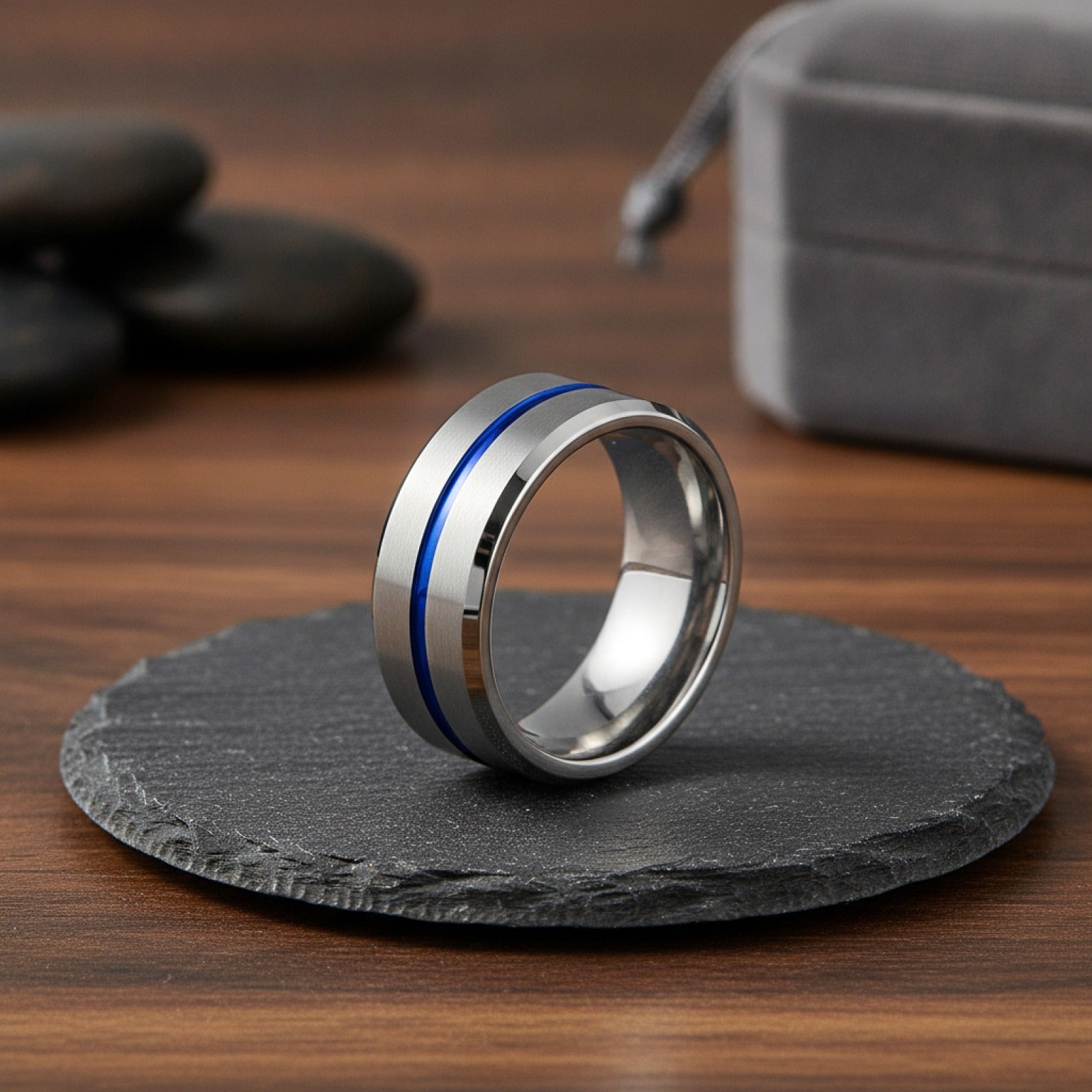 Bague Homme Acier Inoxydable Argent Brossé avec Rainure Bleue 8mm - Bijou Mariage