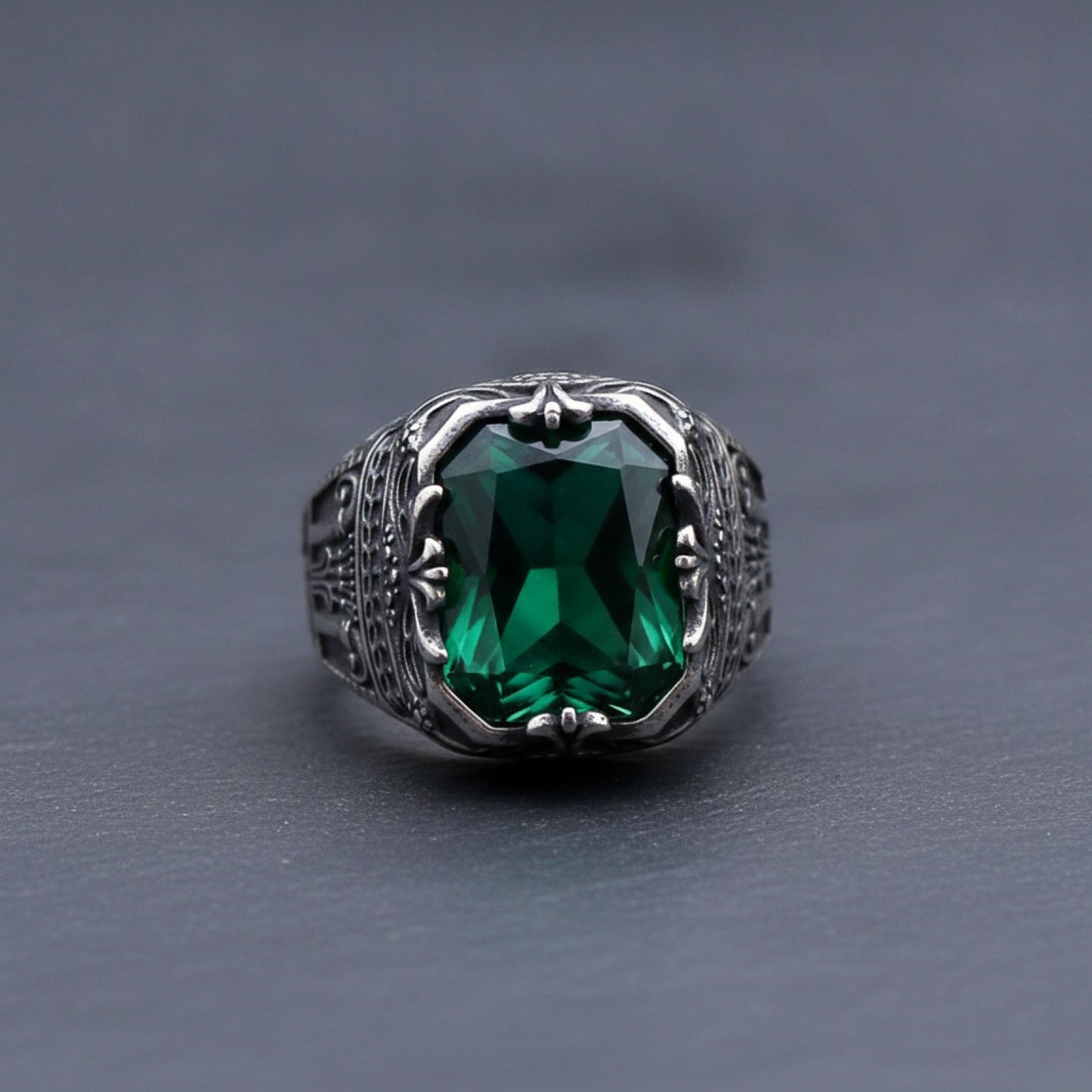 Bague Couronne Homme Acier Inoxydable Zircon Vert Géométrique - Bijou Luxe Anniversaire Mariage