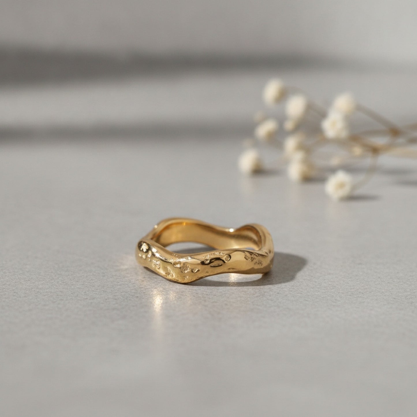 Bague Ondulée Plaqué Or 18 Carats - Acier Inoxydable 316L, Étanche & Anti-ternissement