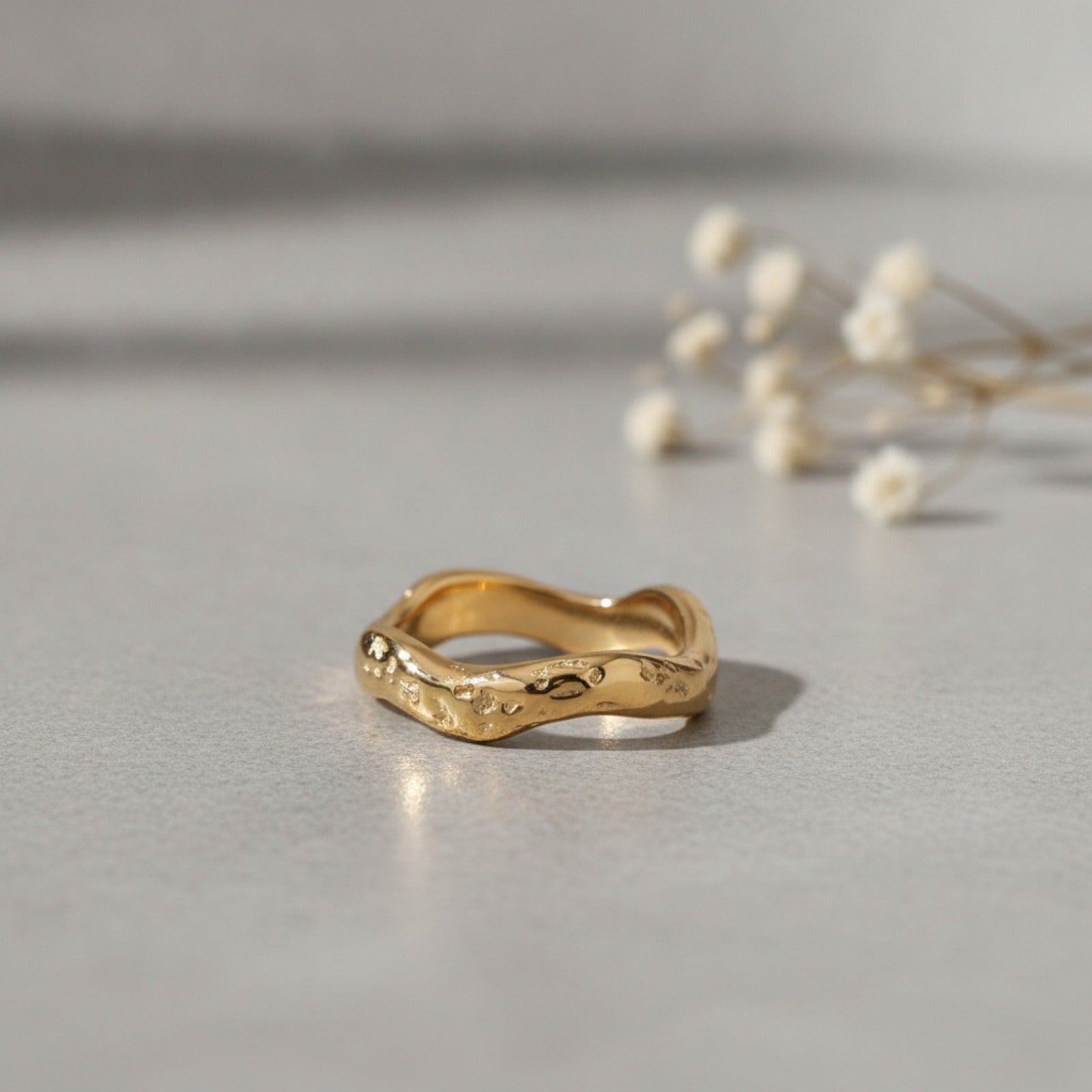 Bague Ondulée Plaqué Or 18 Carats - Acier Inoxydable 316L, Étanche & Anti-ternissement