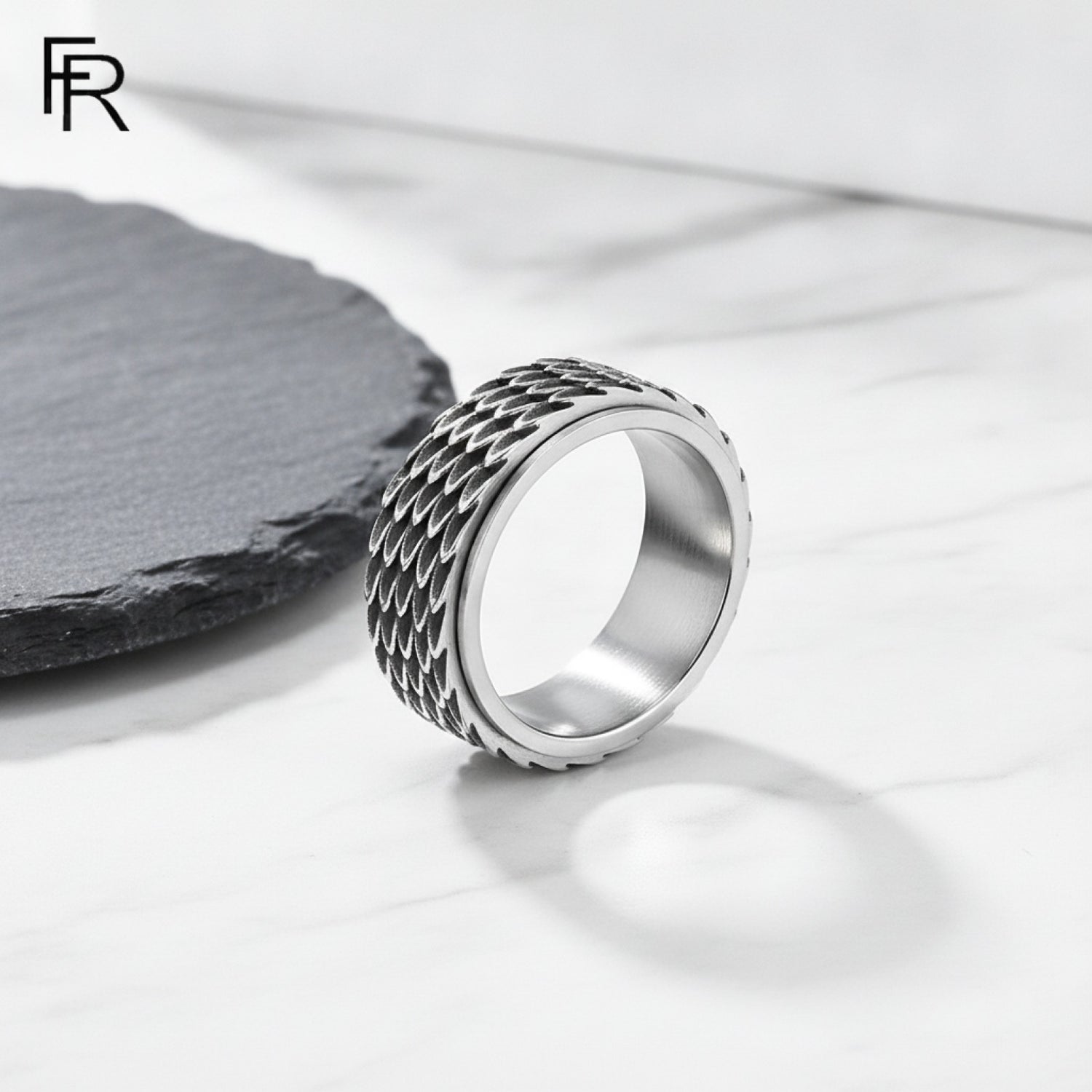 Bague Rétro Acier Titane Dragon Rotatif - Style Vintage Ange