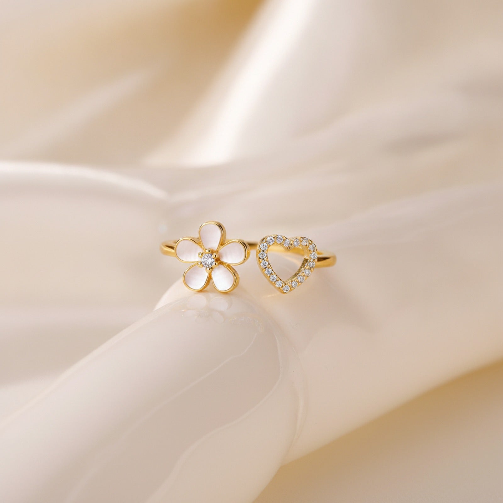 Bague Cœur & Fleur Plaqué Or 18K Acier Inoxydable - Bijou Femme Anti-ternissement