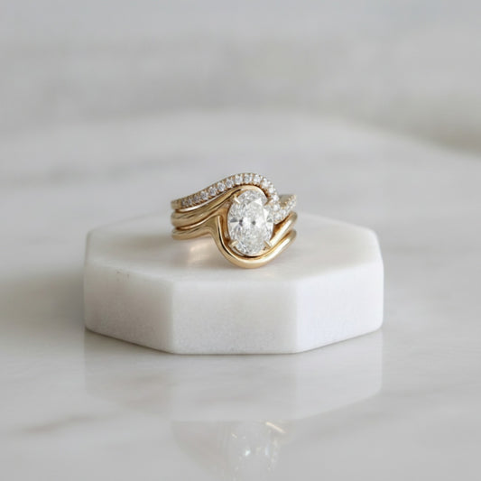 Bague Géométrique Dorée Femme Zirconiums Blancs - Bijou Élégant Quotidien & Fête