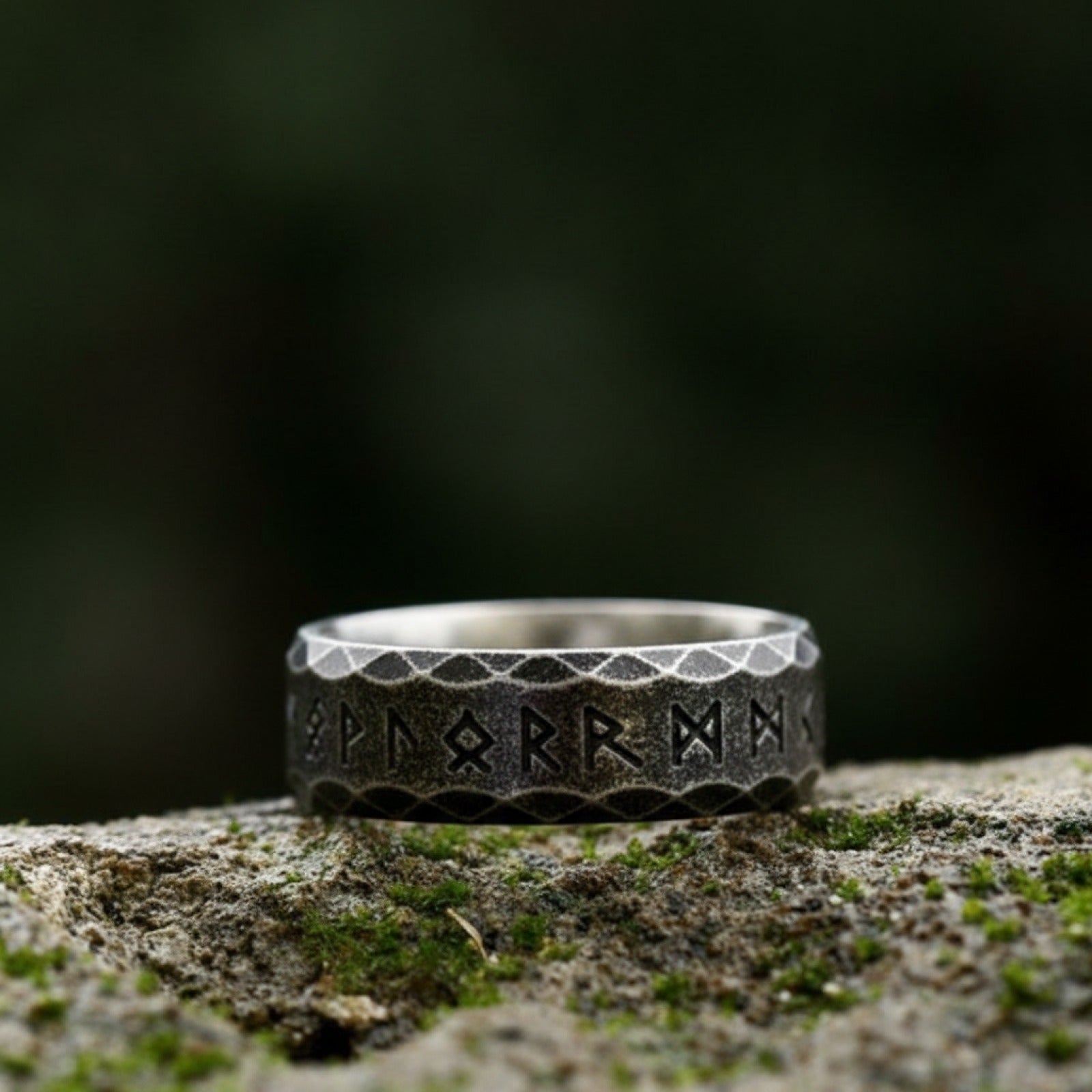 Bague Viking Nordique Rétro en Acier Inoxydable 316L - Amulette Odin pour Hommes et Femmes