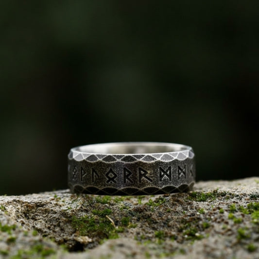 Bague Viking Nordique Rétro en Acier Inoxydable 316L - Amulette Odin pour Hommes et Femmes
