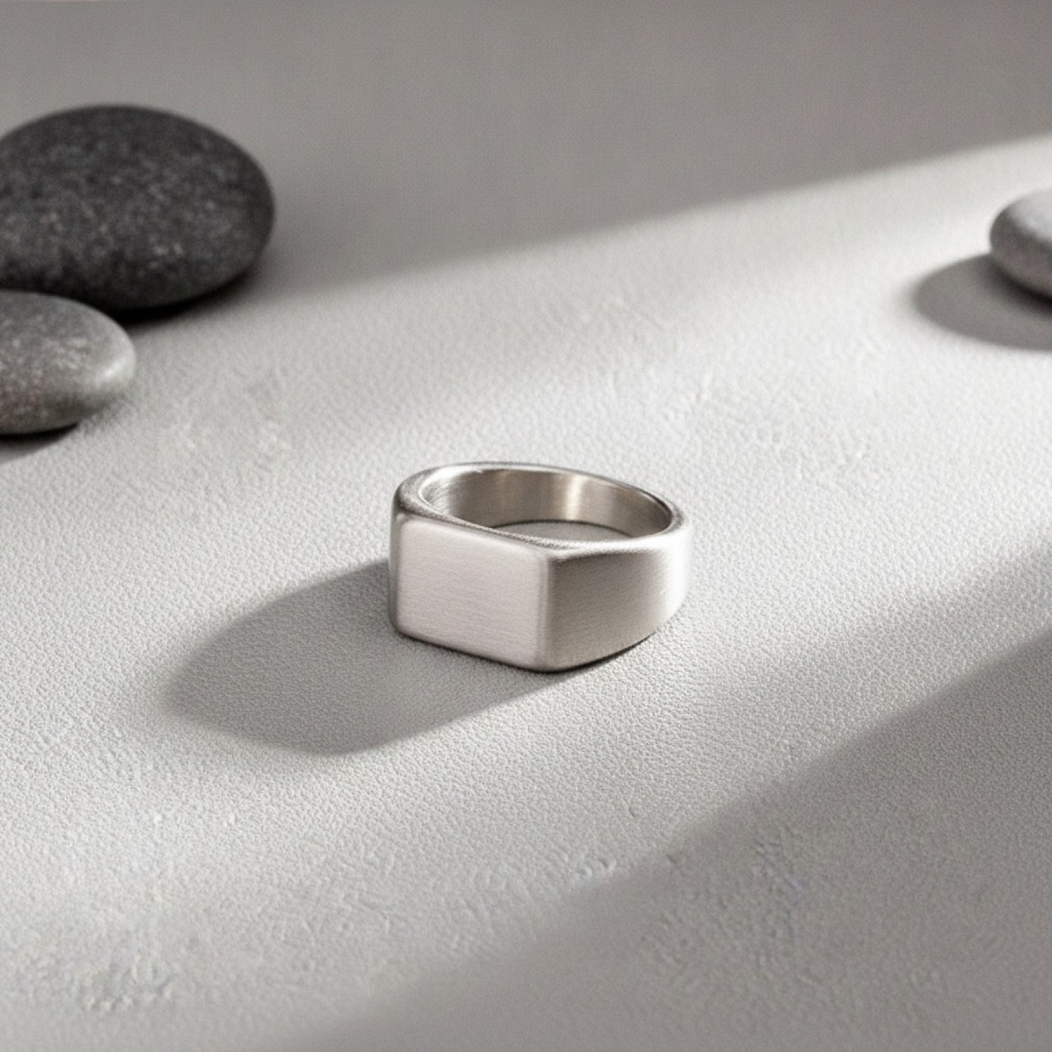 Bague Unisexe Rectangulaire en Acier Titane - Style Minimaliste et Tendance