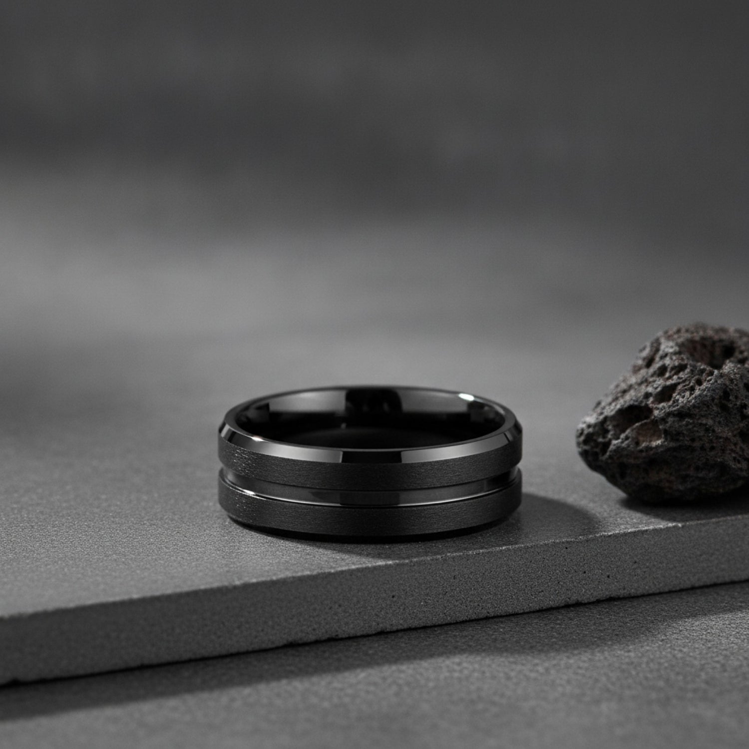 Bague de mariage homme 8mm en tungstène noir, bord biseauté et rainure