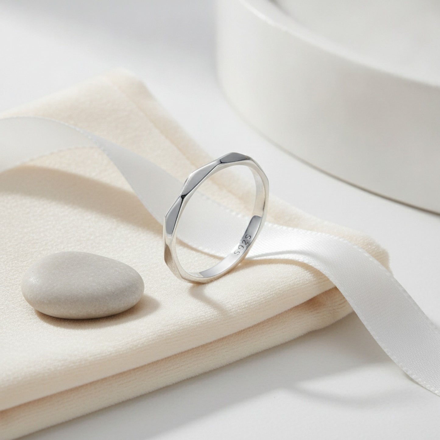 Bague Minimaliste en Argent Sterling 925 pour Femme - Design Empilable et Éternité, Cadeau Mariage