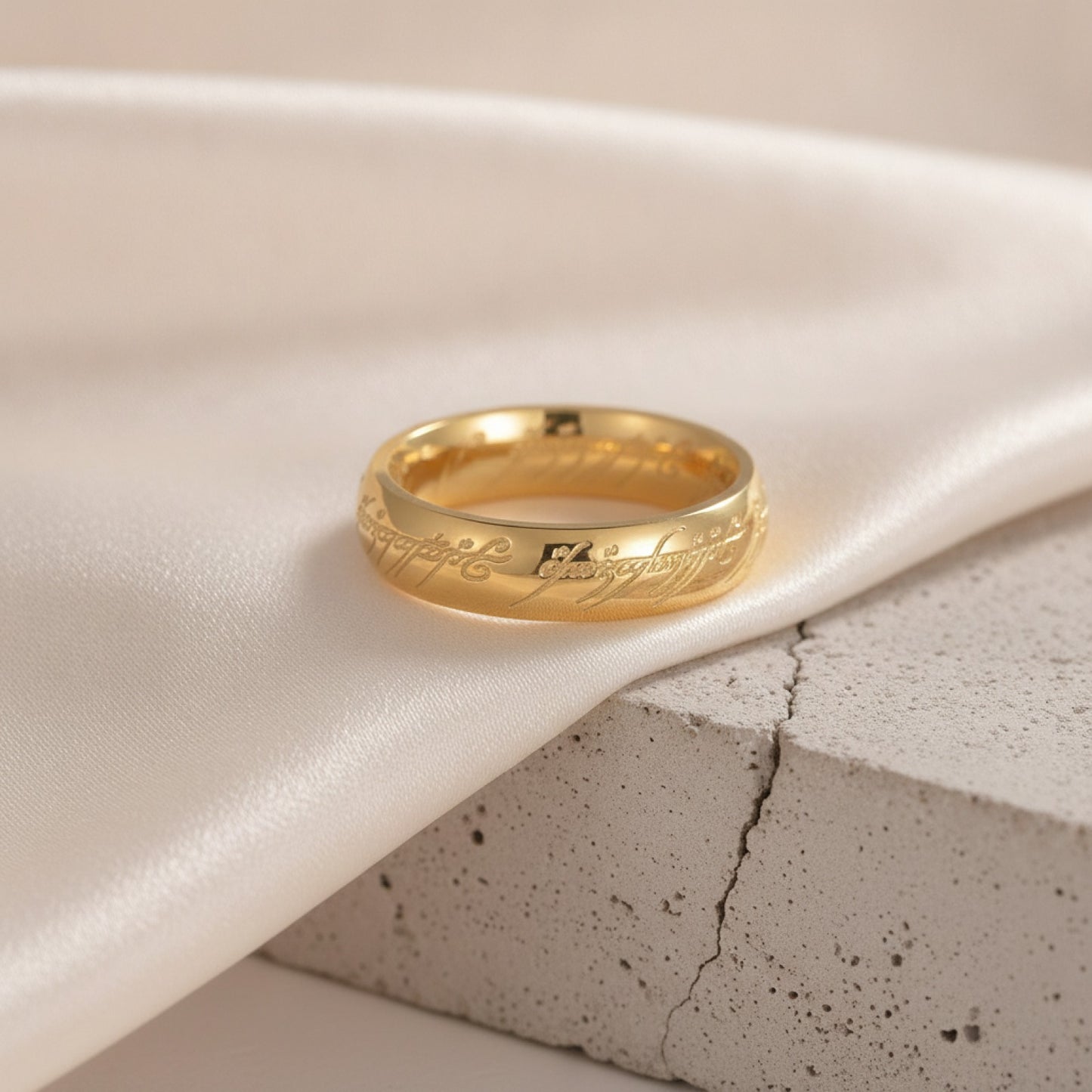 Bague Homme Acier Inoxydable Plaqué Or Gravée 3D - Cadeau Puissance 6mm