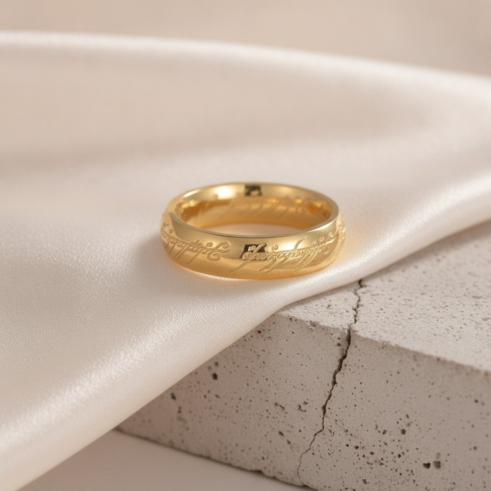 Bague Homme Acier Inoxydable Plaqué Or Gravée 3D - Cadeau Puissance 6mm
