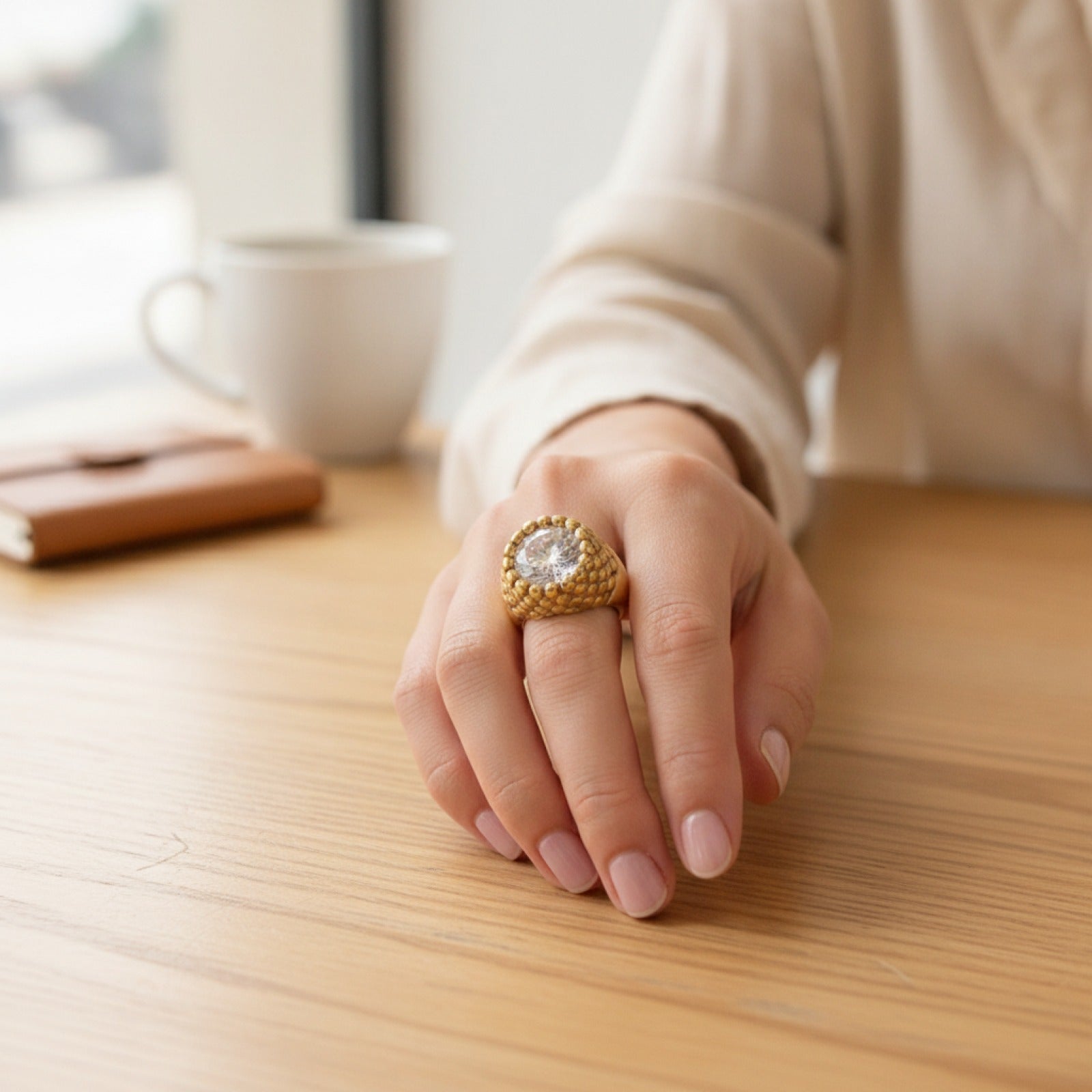 Bague Chevalière Zircon Acier Inoxydable pour Femme - Bijou Simple, Délicat et Étanche