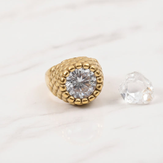 Bague Chevalière Zircon Acier Inoxydable pour Femme - Bijou Simple, Délicat et Étanche