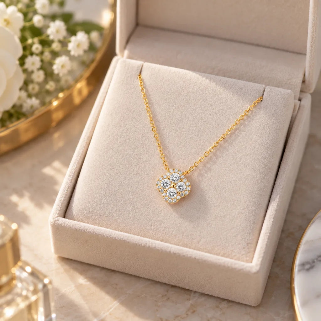 Collier Fleur Moissanite Plaqué Or 18K Luxorium