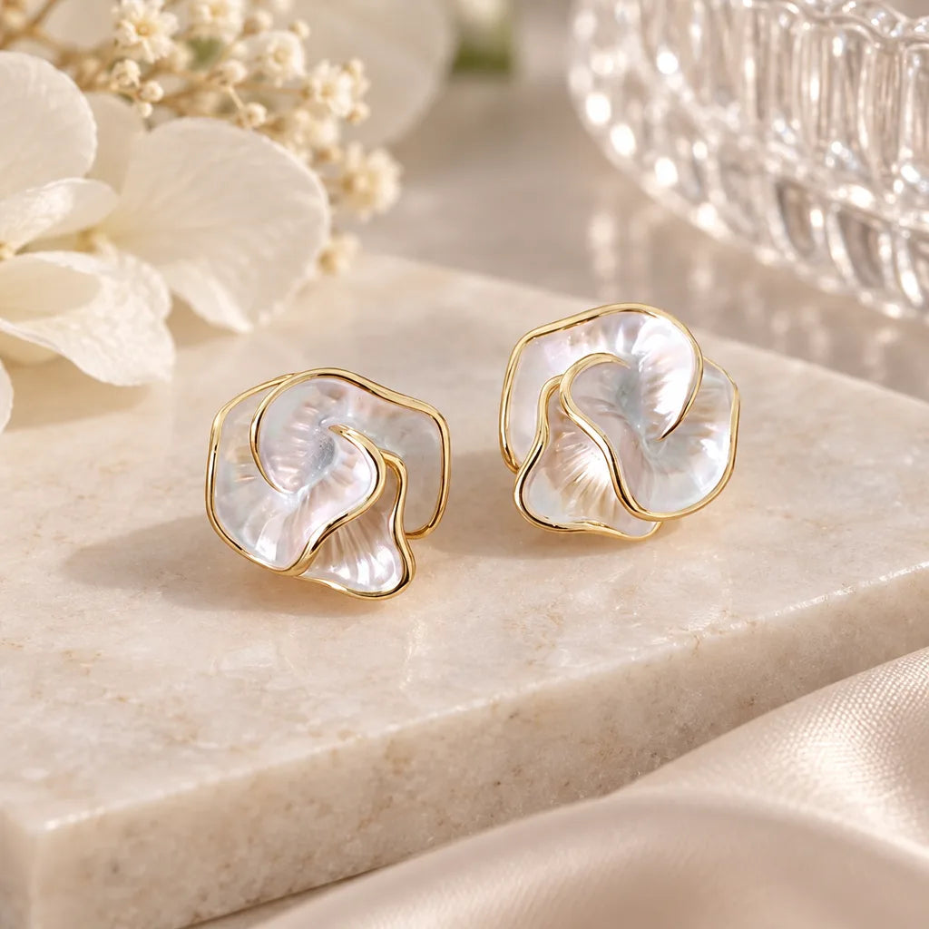 boucles doreilles camelia femme